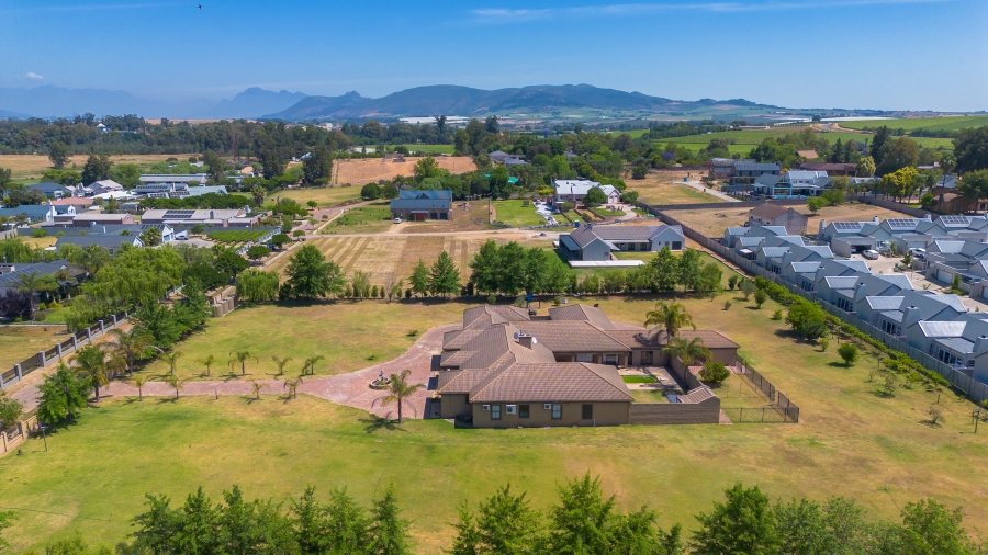 6 Bedroom Property for Sale in Wellington West Western Cape